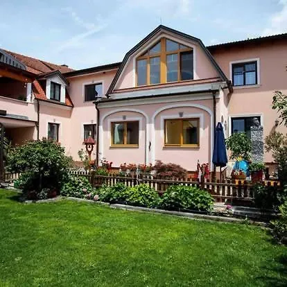 Gaestezimmer Fruehwirth Bed & Breakfast Teesdorf